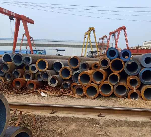 10# 45# 20G無縫管 325*90熱軋厚壁無縫鋼管可定尺切割