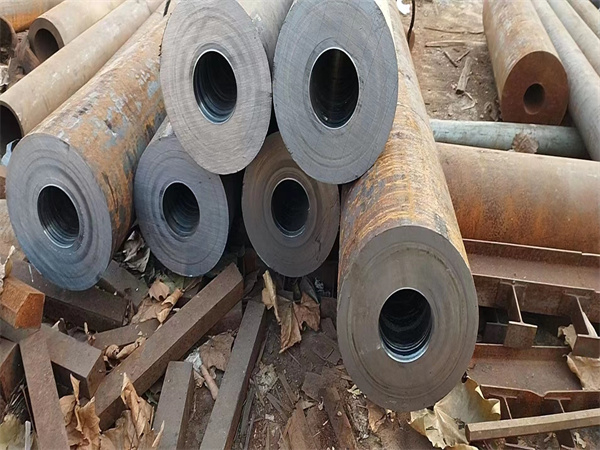 銷售大口徑無縫鋼管冷拔小口徑精密管 厚壁無縫管合金鋼管切割