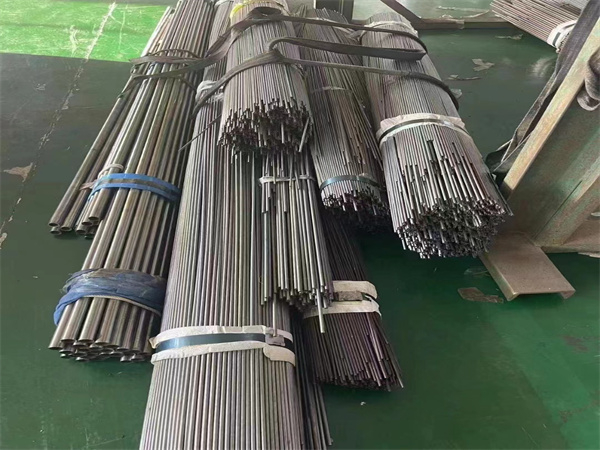 庫存430不銹鋼管 美標(biāo)鐵素體不銹鋼管材 耐腐蝕性能熱軋無縫管